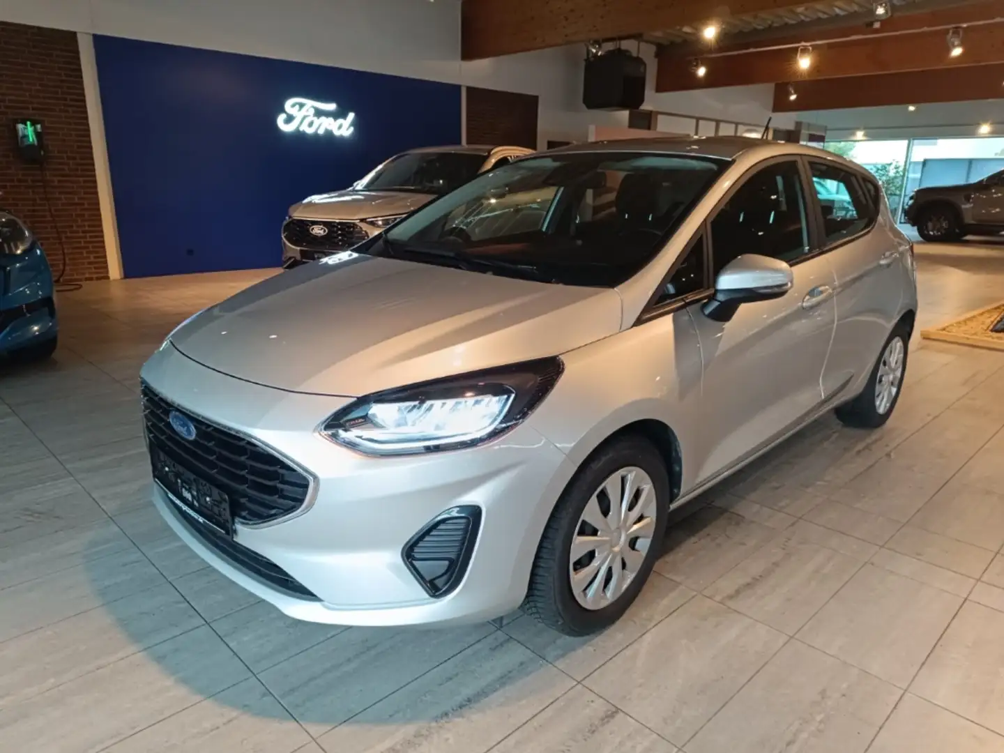 Ford Fiesta COOL & CONNECT NAVI / PDC / GJR / WINTER-PAKET Silber - 2