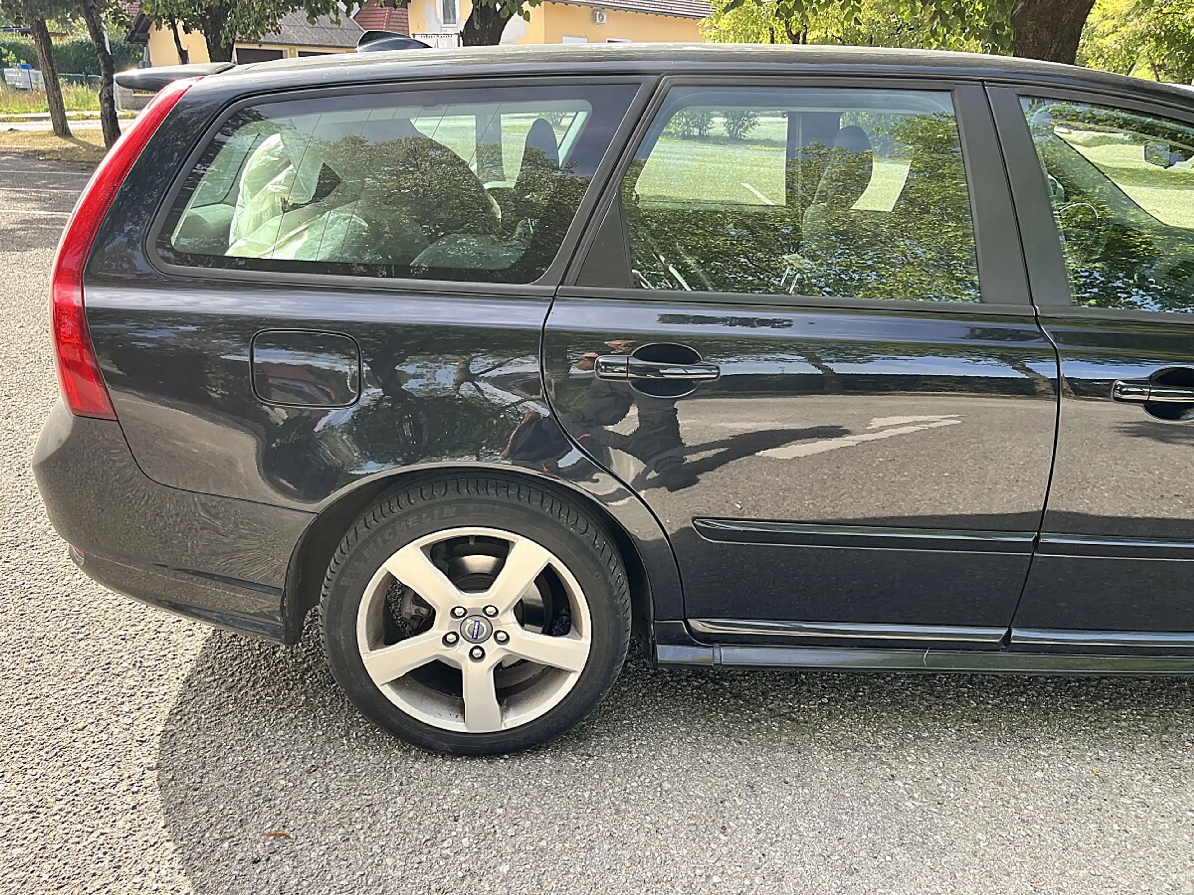 Volvo V50 V 50 D3 R-Design Pro Edition — photo 6
