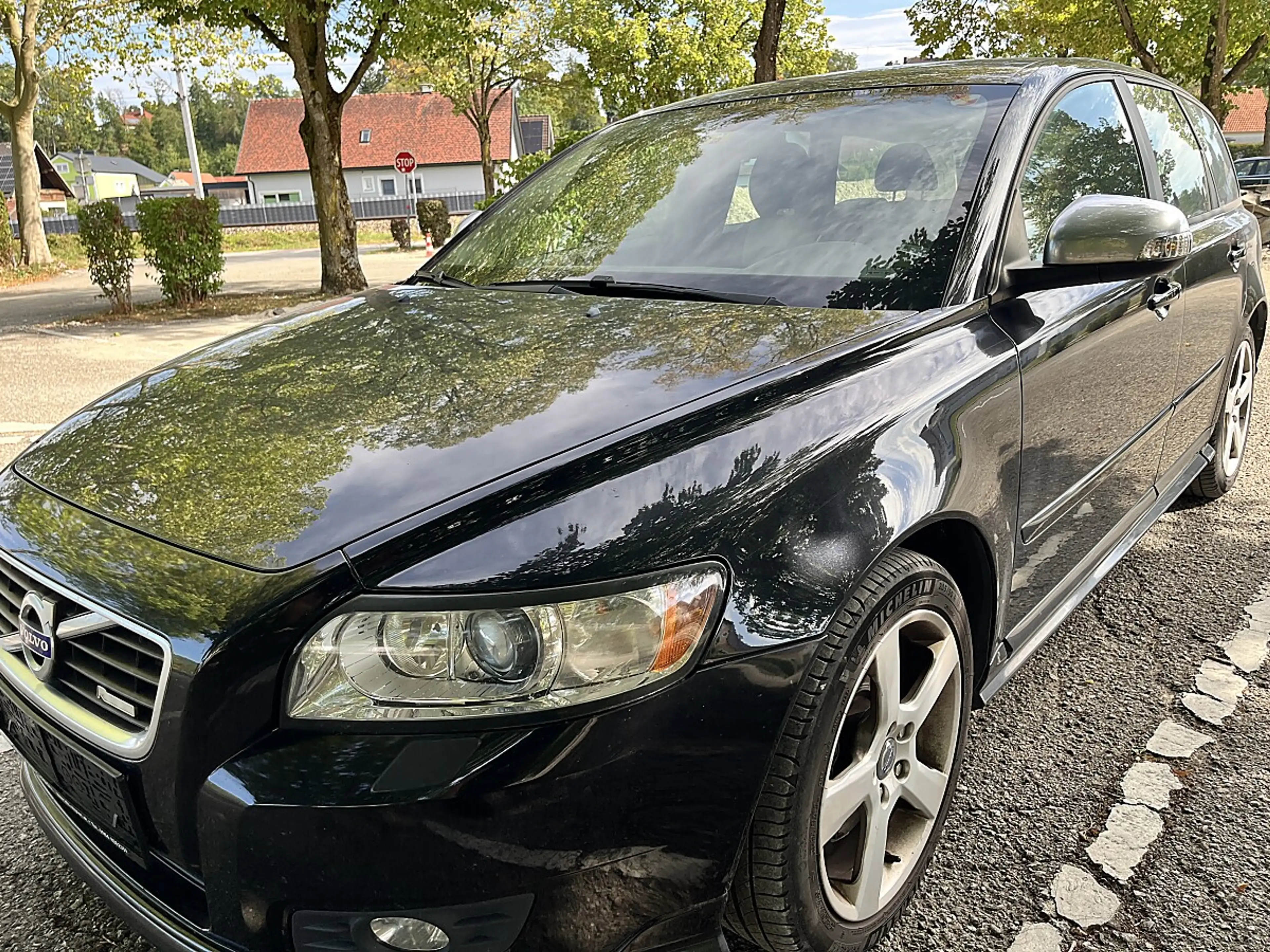 Volvo V50 V 50 D3 R-Design Pro Edition — photo 4