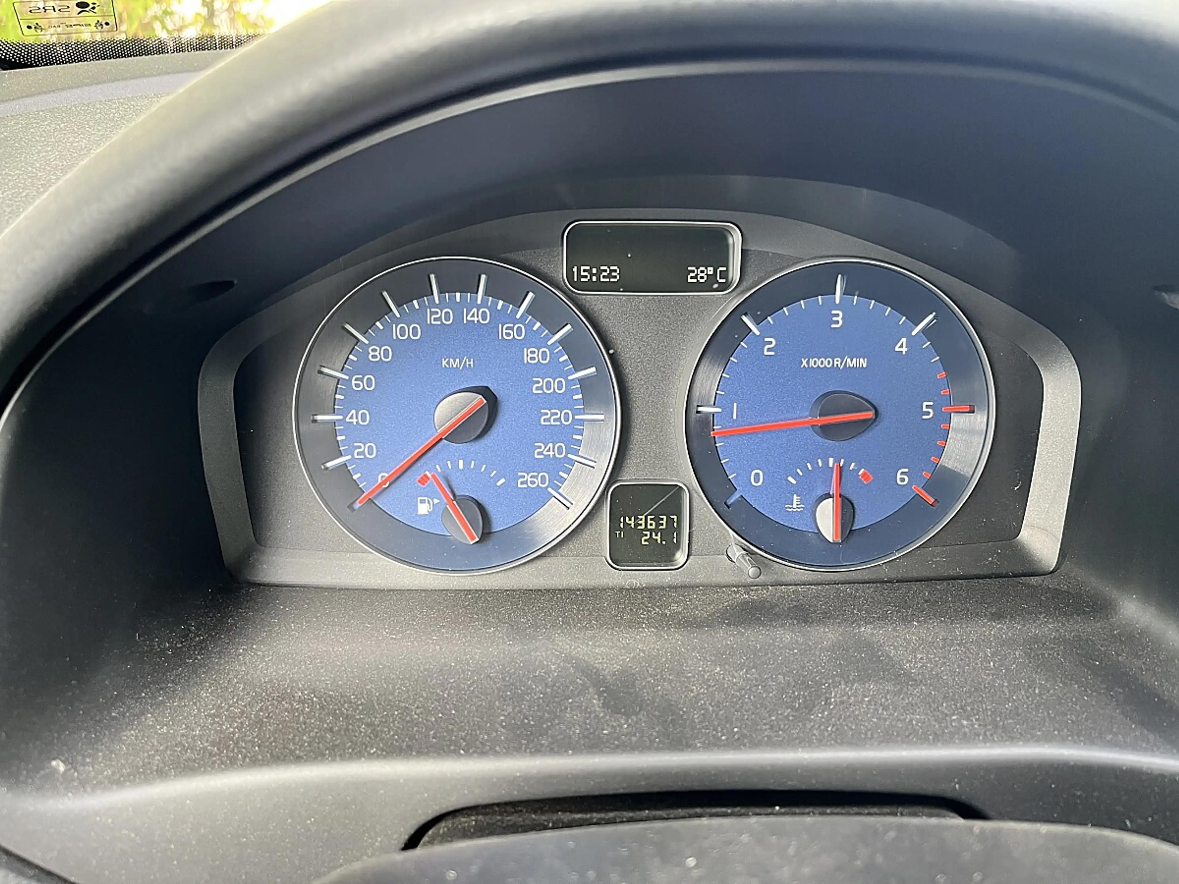 Volvo V50 V 50 D3 R-Design Pro Edition — photo 7