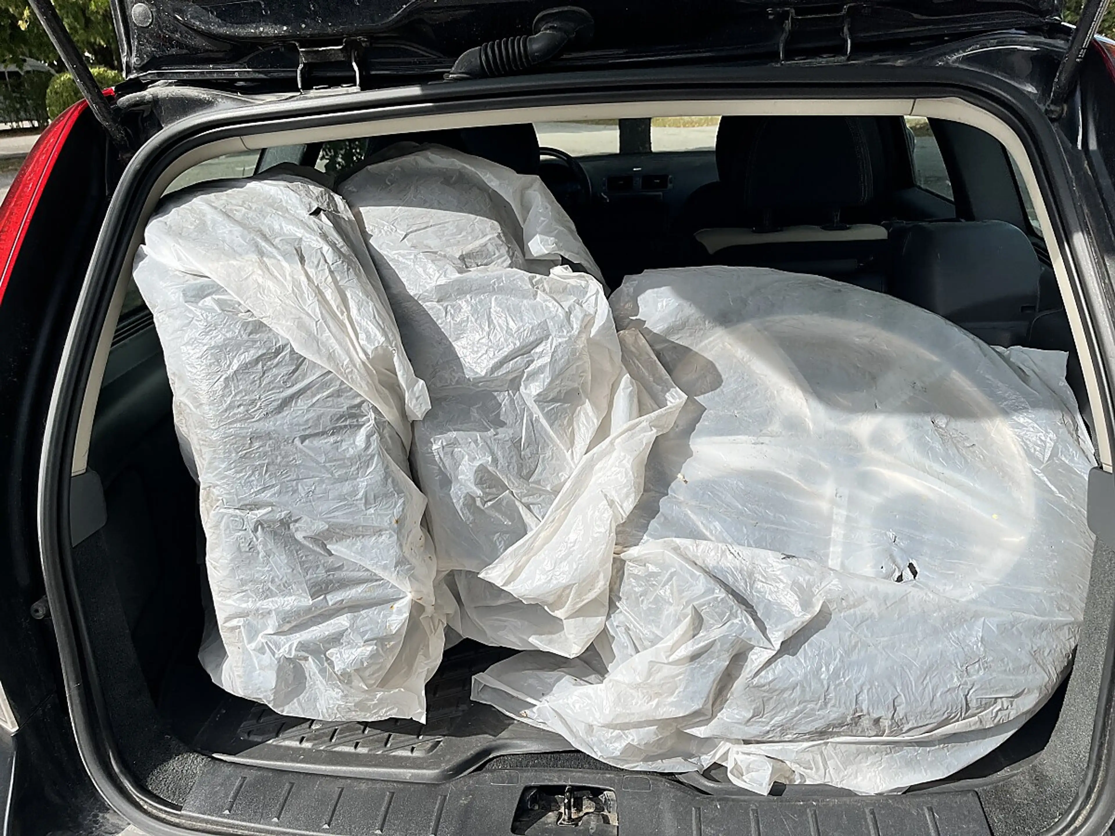 Volvo V50 V 50 D3 R-Design Pro Edition — photo 13