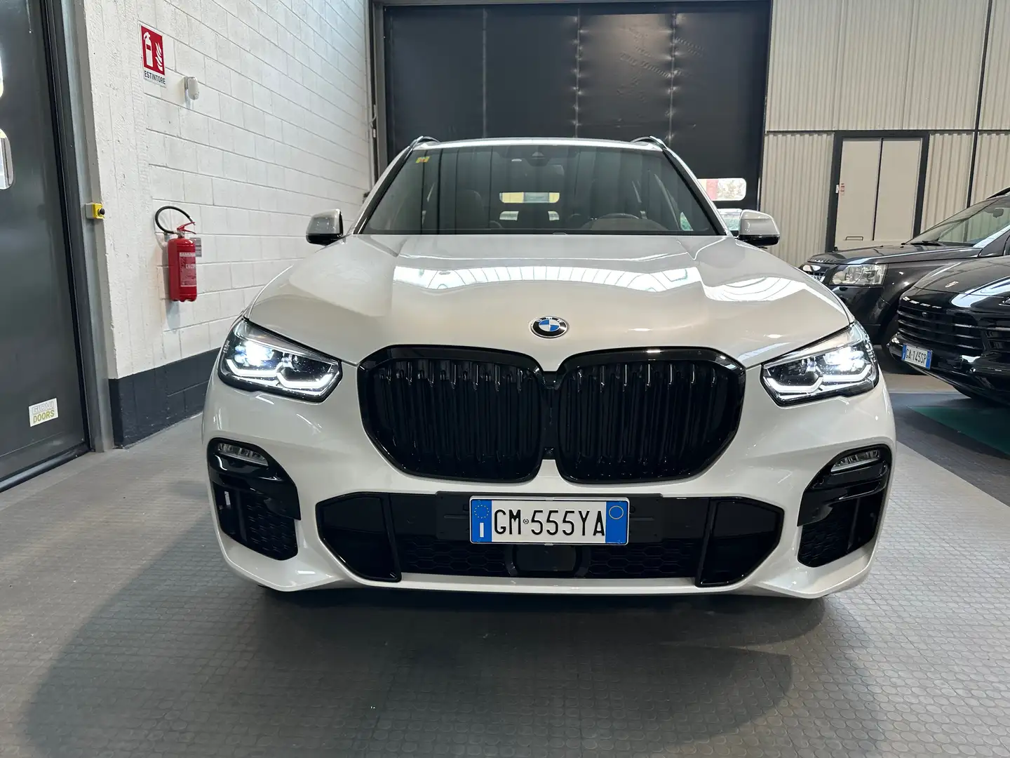 BMW X5 X5 xdrive30d mhev 48V Msport auto Bianco - 2