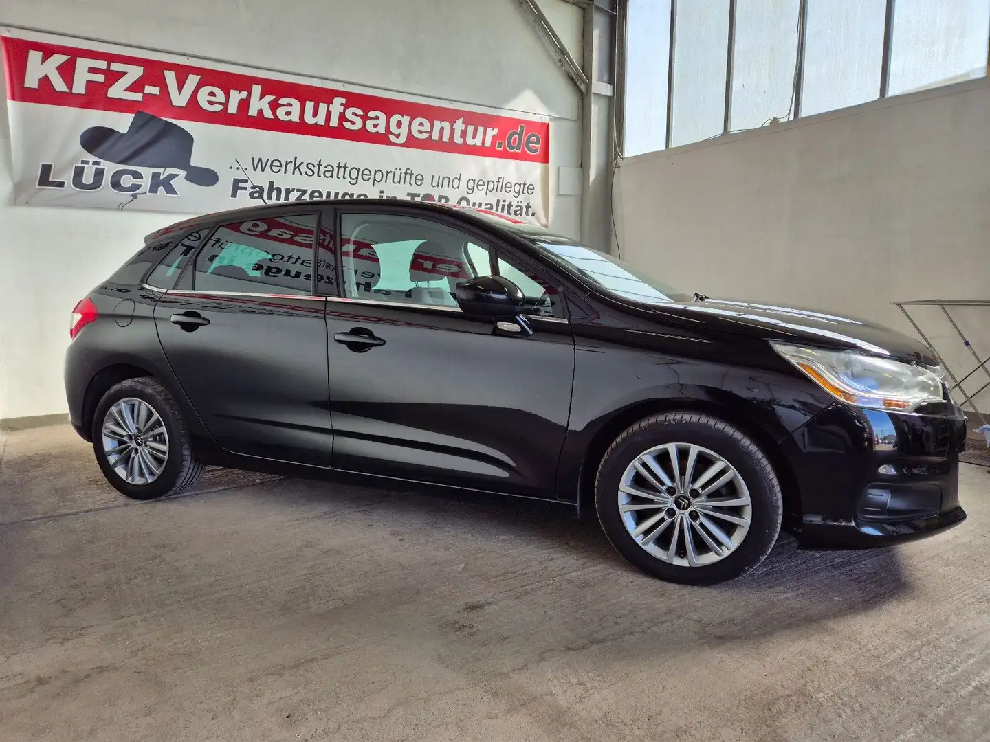 Citroen C4 Lim. Tendance, inkl. 1 Jahr Garantie Negro - 2