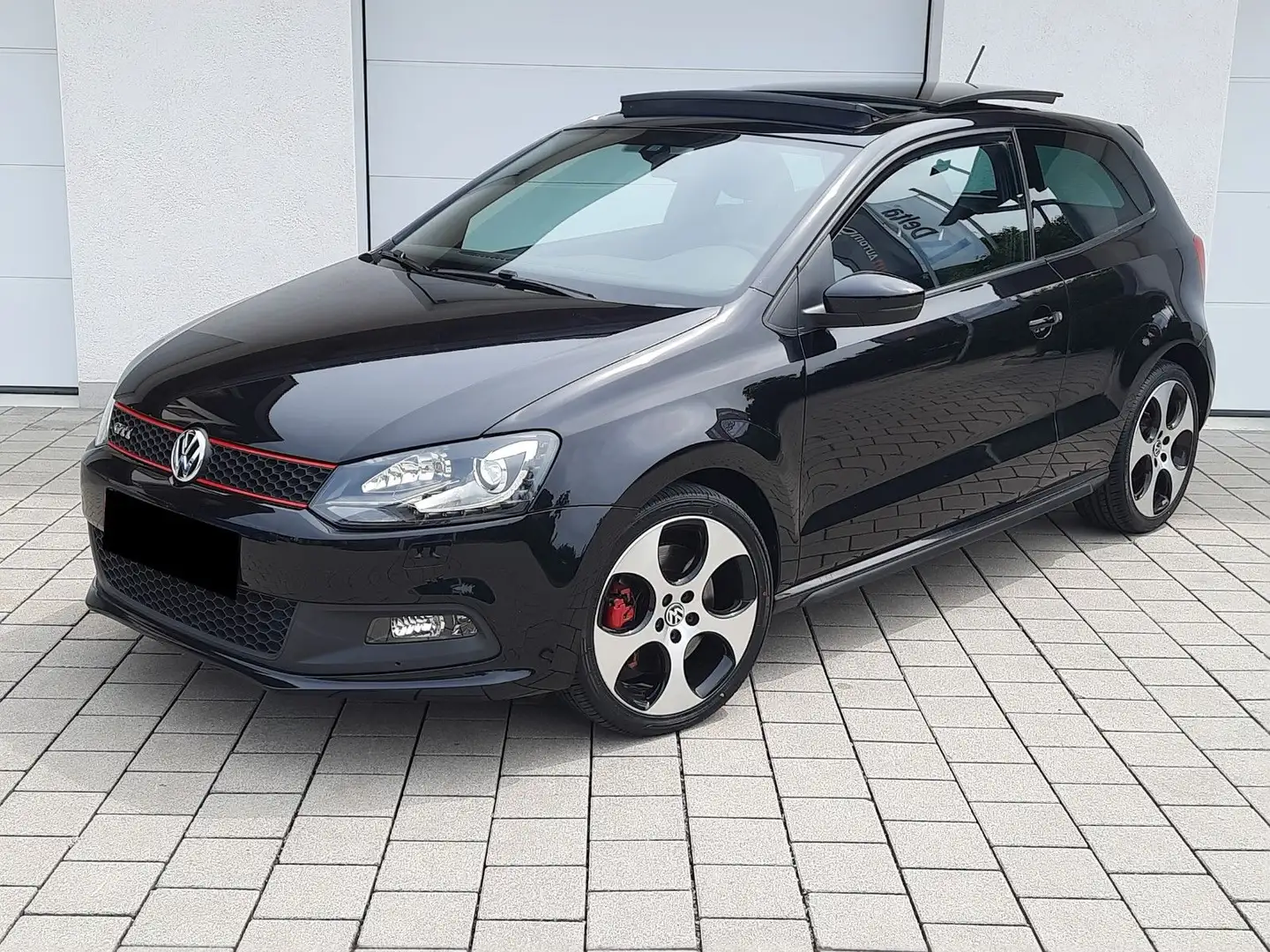 Volkswagen Polo GTI/DSG/Pano/Xenon/Climatronic/17Zoll Zwart - 2
