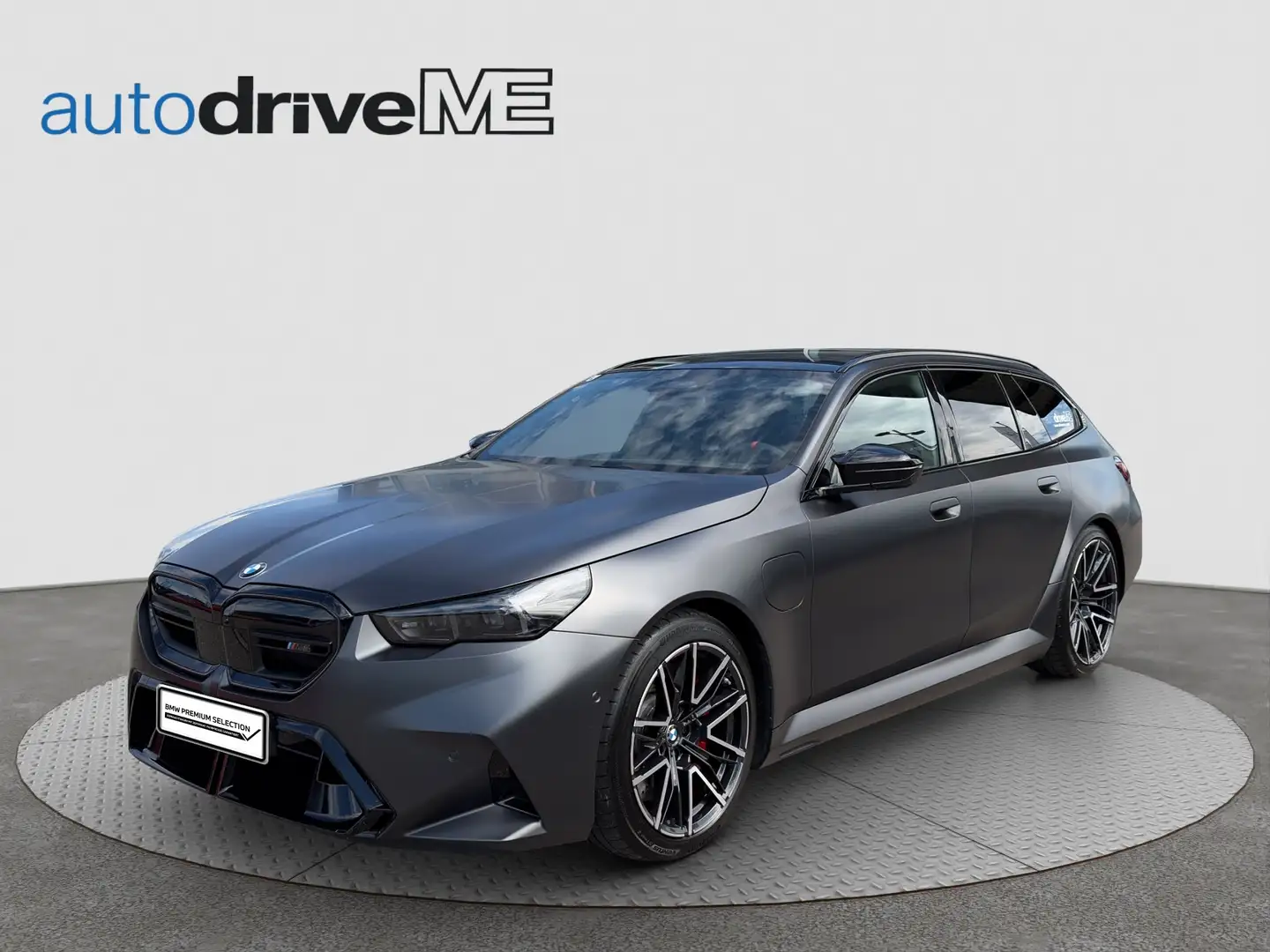BMW M5 Touring - 1