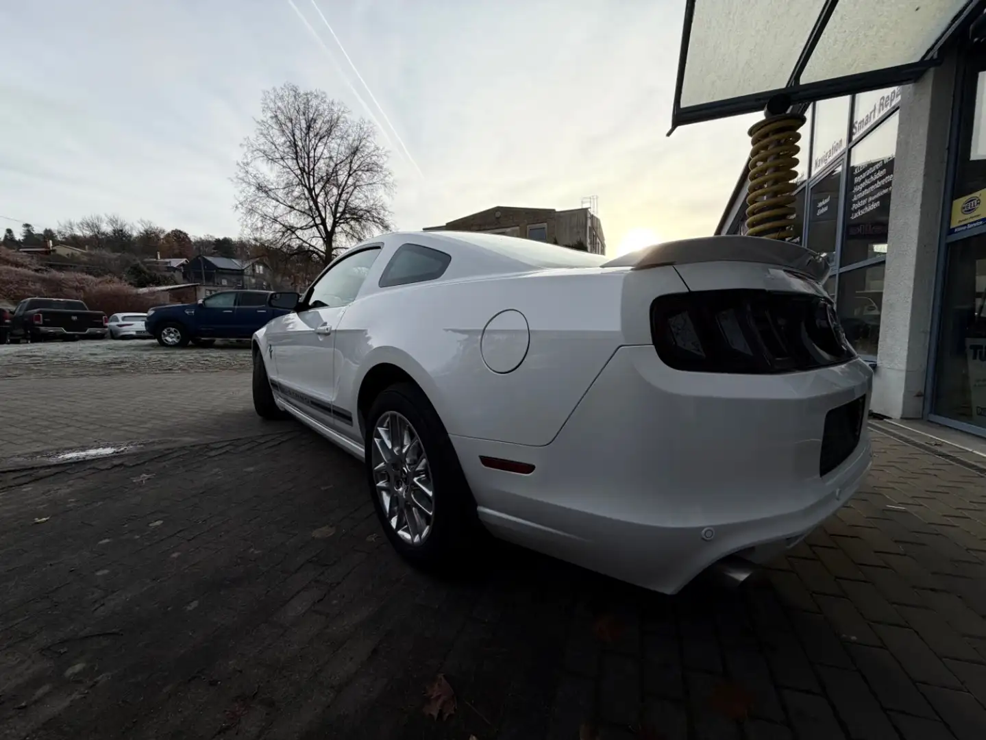 Ford Mustang 3,7 Leder"Alu"Xenon Blanco - 2