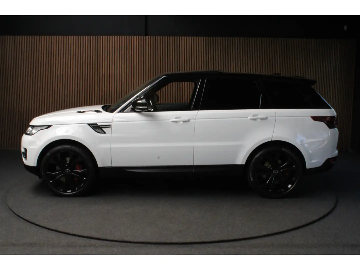 Land Rover Range Rover Sport 3.0 SDV6 HSE Dynamic Panodak Navi Elektr. achterkl Wit - 2