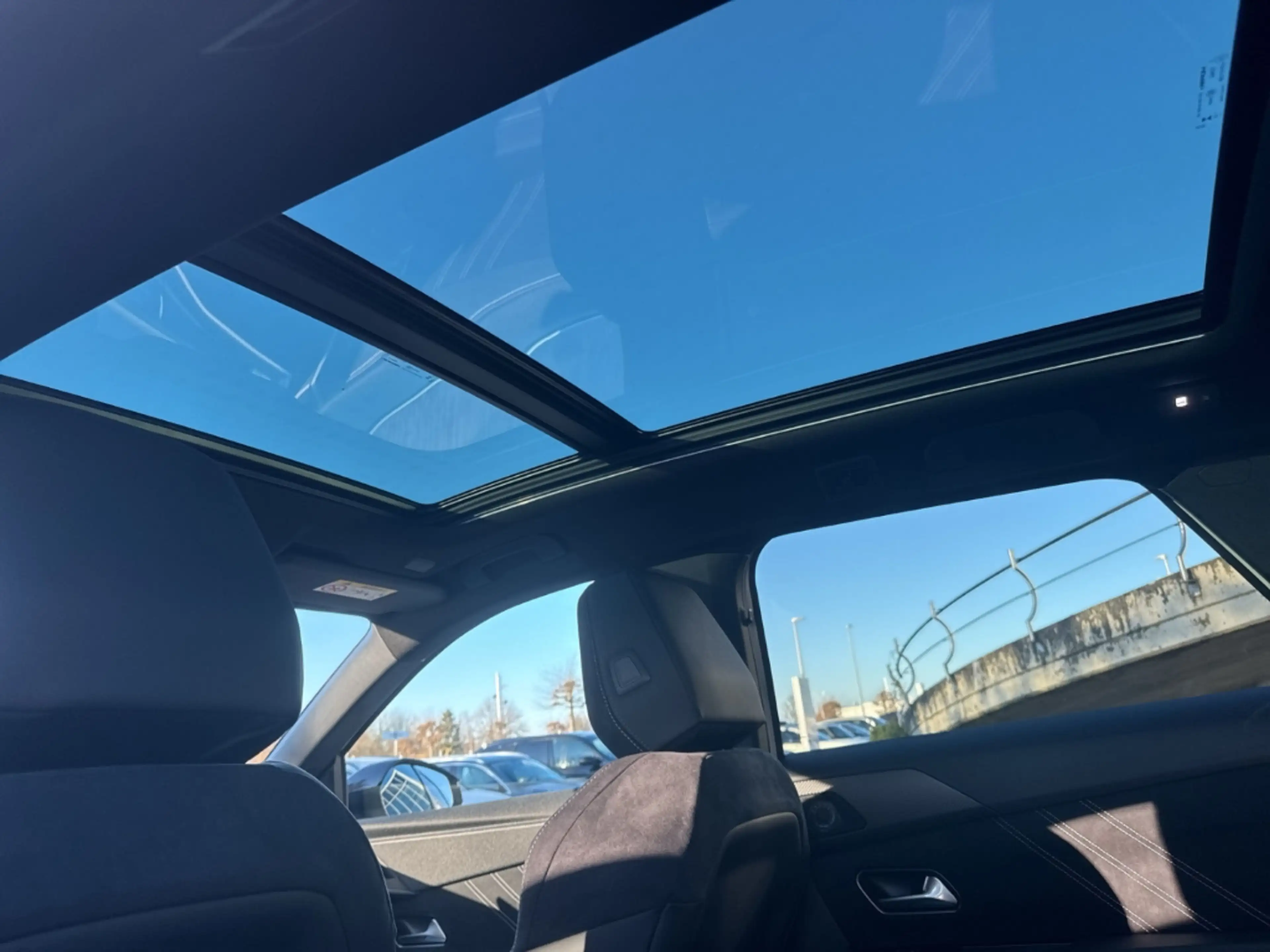 Opel Grandland 1.6 Plug-in-Hybrid GS 195 PS AHK LM Felgen Panoram — photo 29