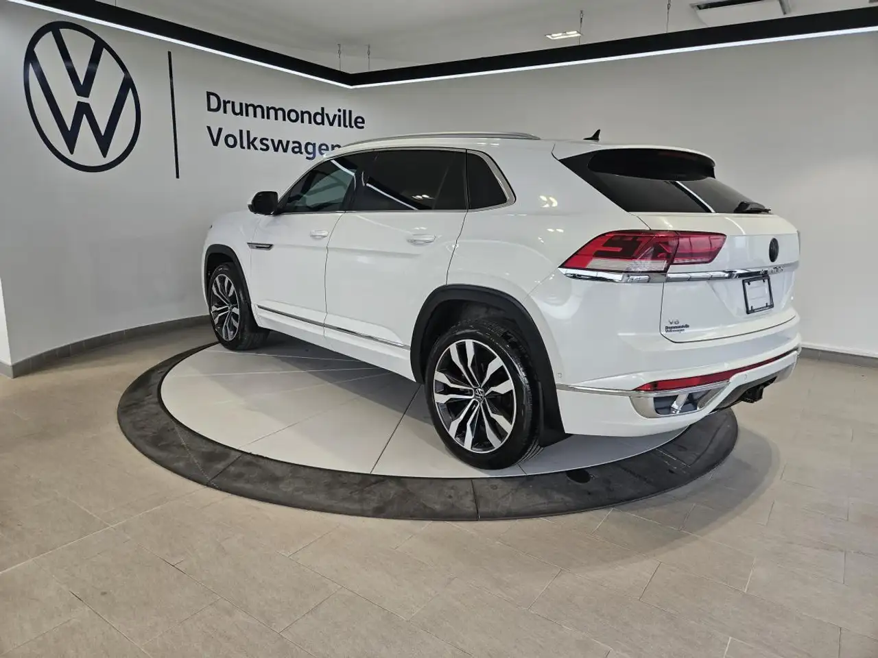 Volkswagen Atlas снимка Volkswagen Atlas