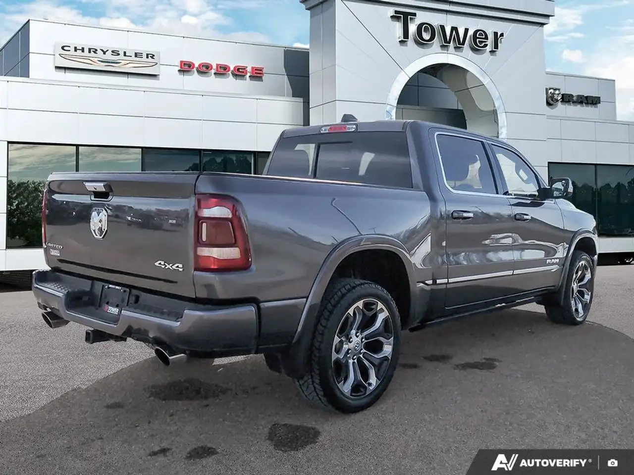 RAM 1500 снимка RAM 1500