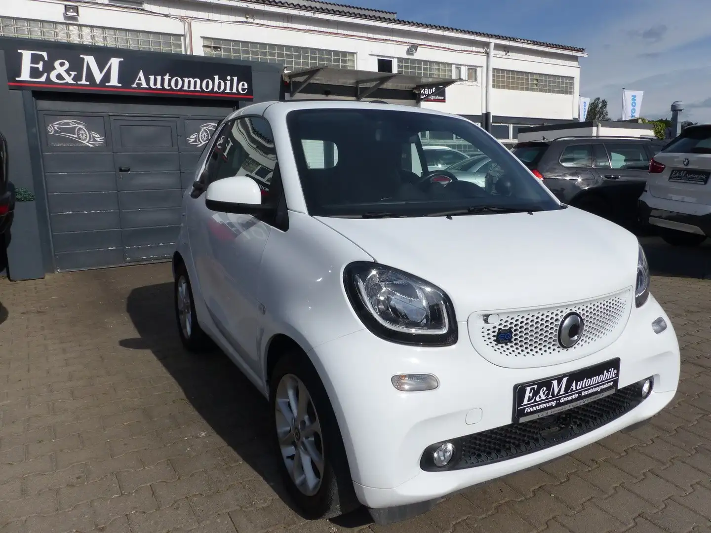 smart forTwo fortwo cabrio electric drive / EQ Weiß - 2