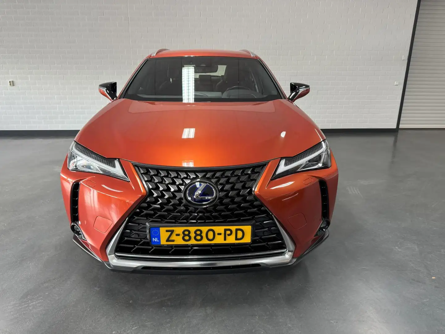 Lexus UX 250h Luxury Line / Zwart leer Orange - 2