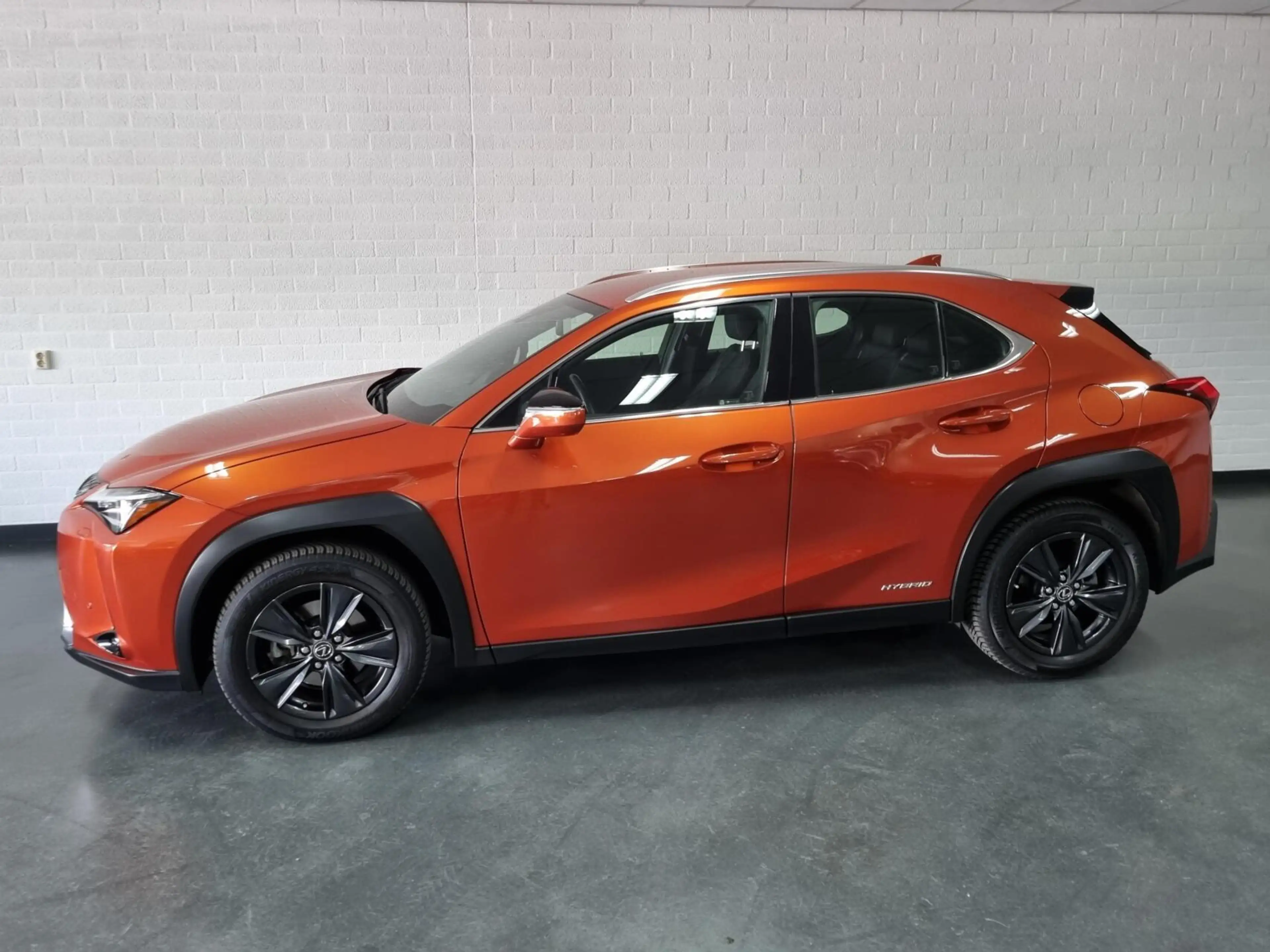 Lexus UX 250h Luxury Line / Zwart leer — photo 4