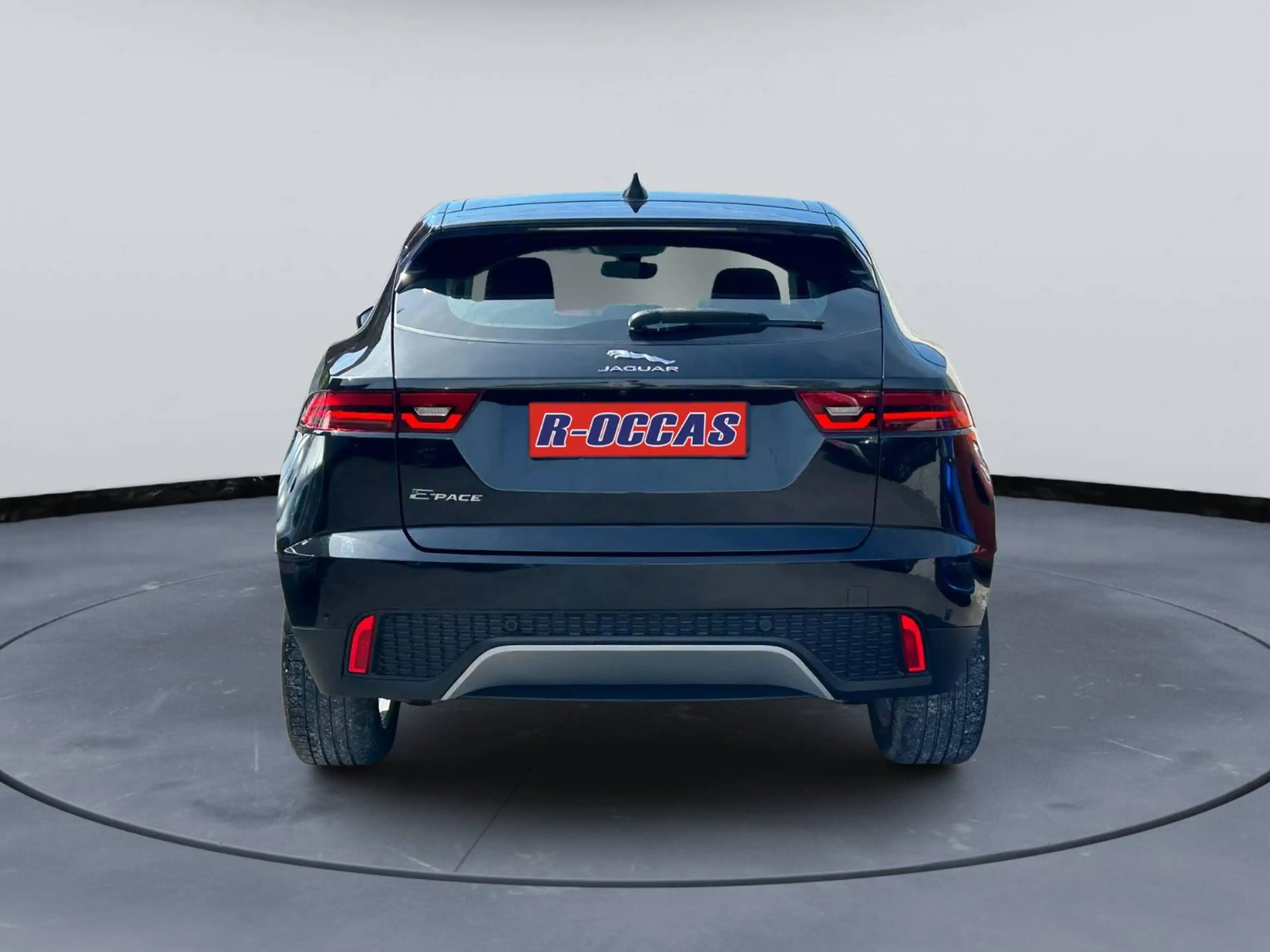 Jaguar E-Pace E-Pace 2.0 D AWD S 1er Propriétaire Garantie 12 mois — photo 3