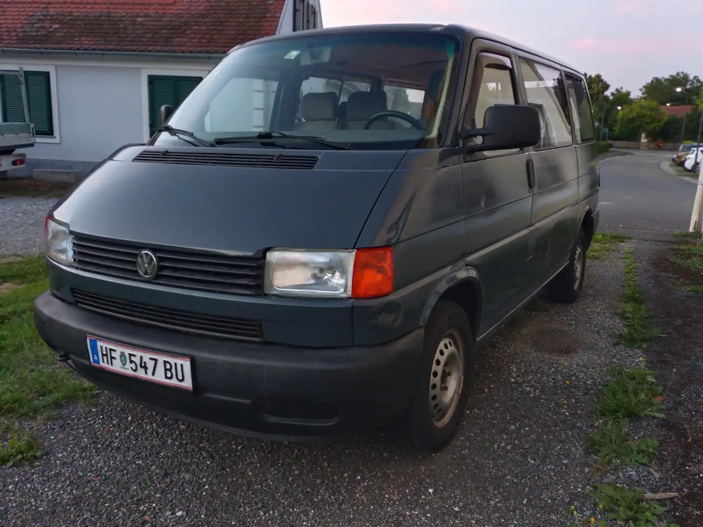 Volkswagen T4 Caravelle 1.9TD Neues Pickerl - 2