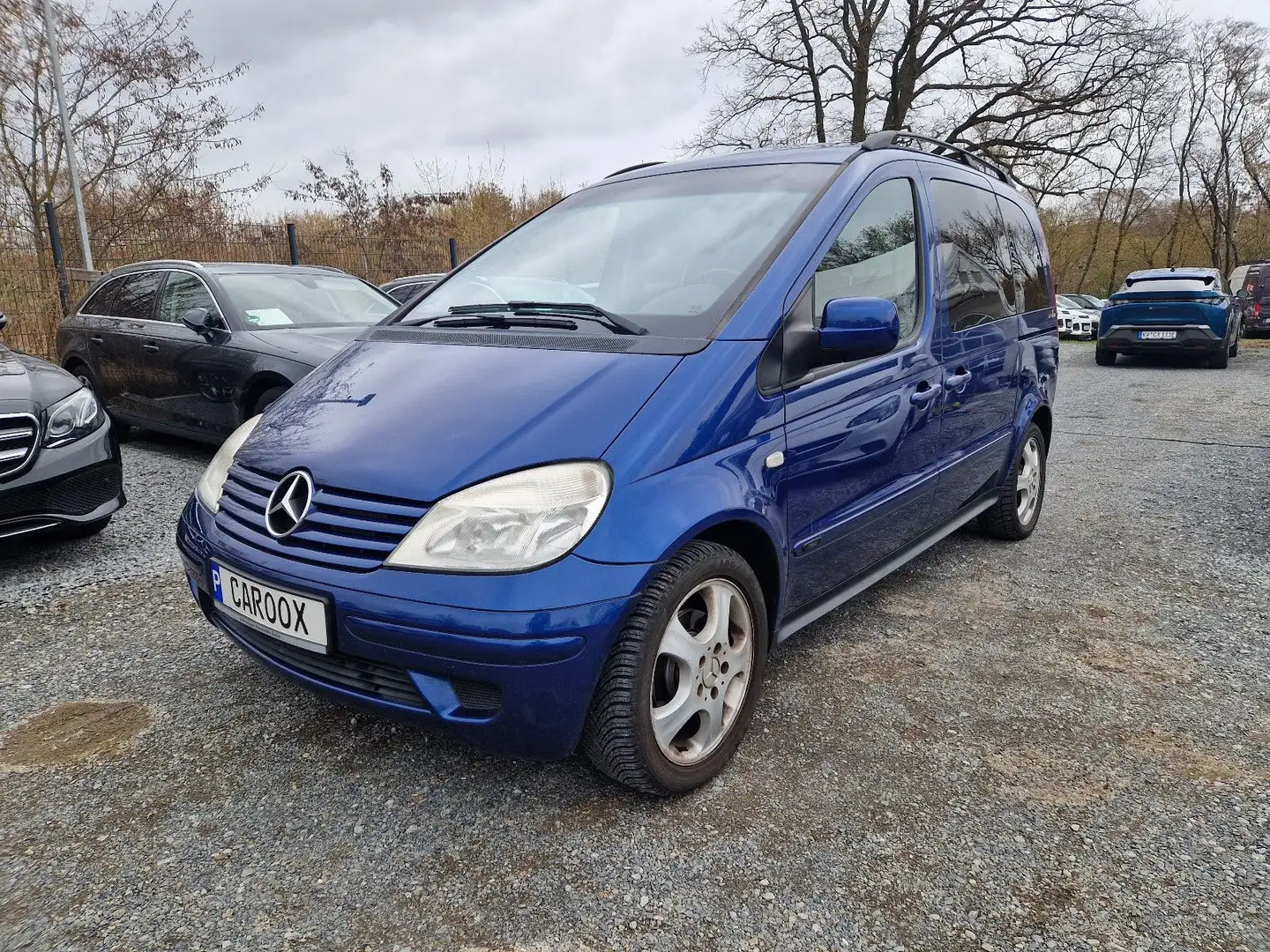 Mercedes-Benz Vaneo 1.7 CDI La Vida ROLLSTUHLRAMPE Azul - 1