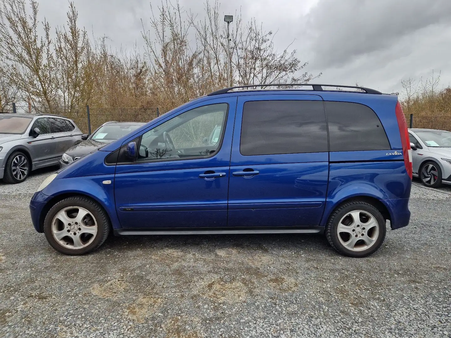 Mercedes-Benz Vaneo 1.7 CDI La Vida ROLLSTUHLRAMPE Azul - 2