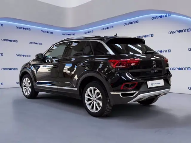 Volkswagen T-Roc view 4