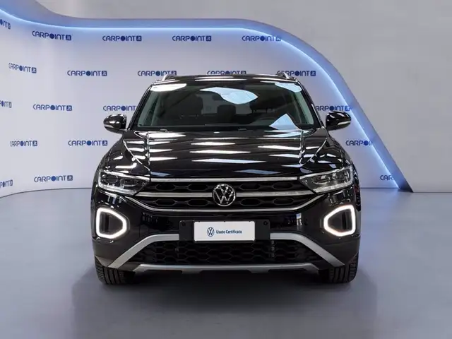 Volkswagen T-Roc view 9