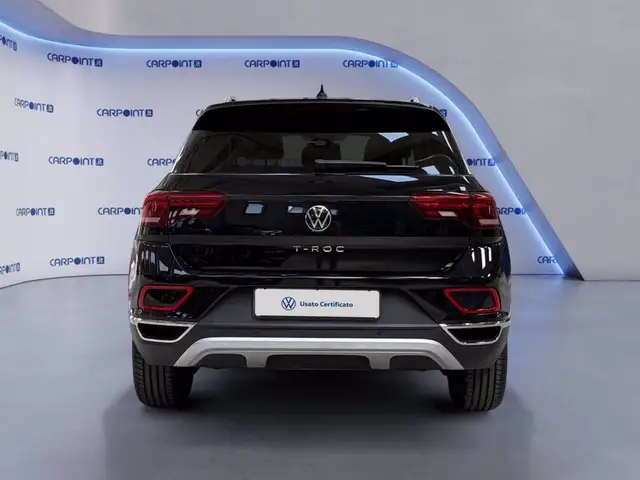 Volkswagen T-Roc view 5