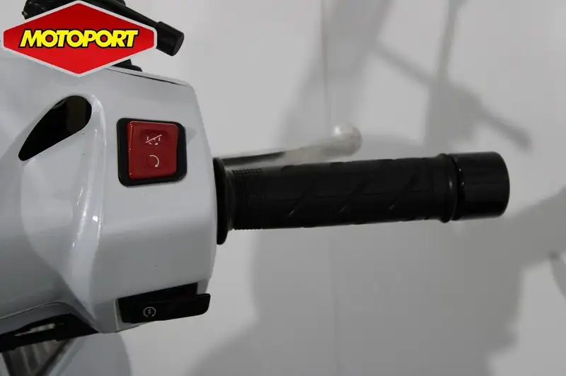 Honda SH 300 - foto 7