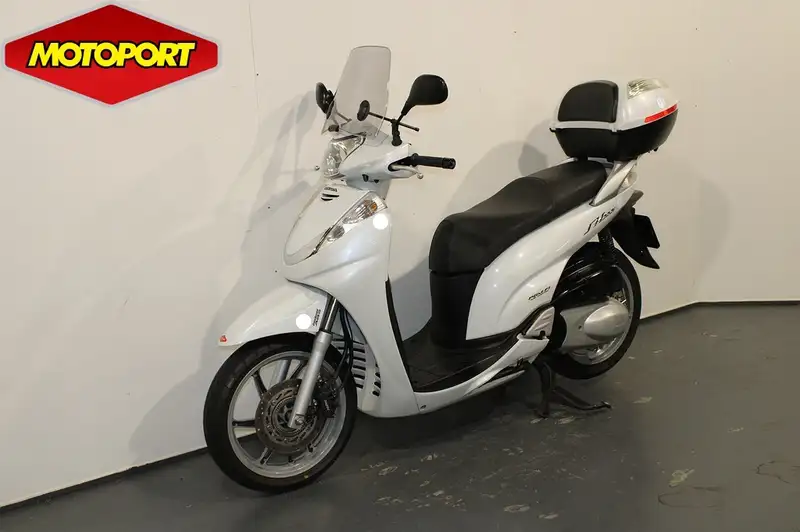 Honda SH 300 - foto 2