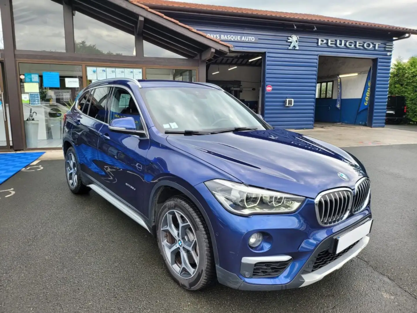 BMW X1 X1 25DA xDrive25 Bleu - 1