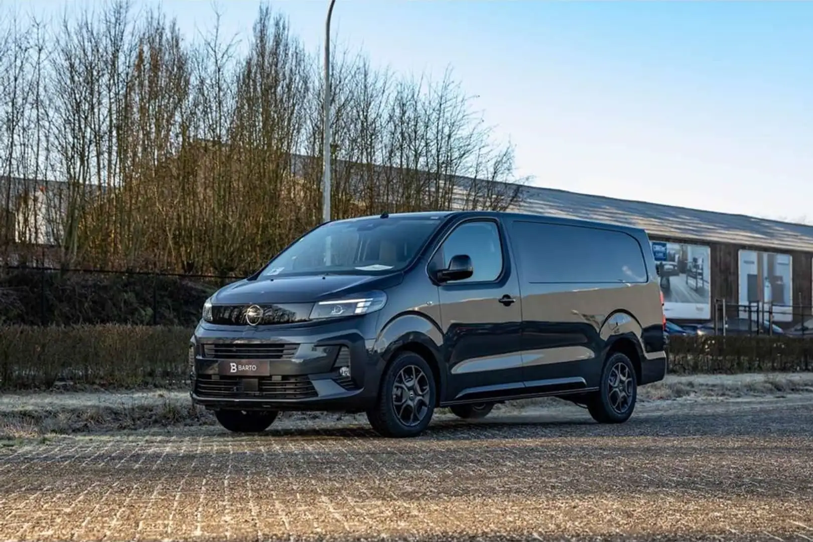 Opel Vivaro L3 - AT - Op Voorraad - Navi - Camera - Winter - L Gris - 1