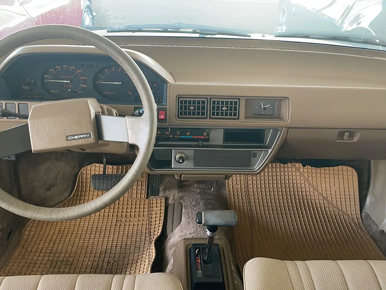 Nissan Cherry 1,5 GL Aut., foto 7