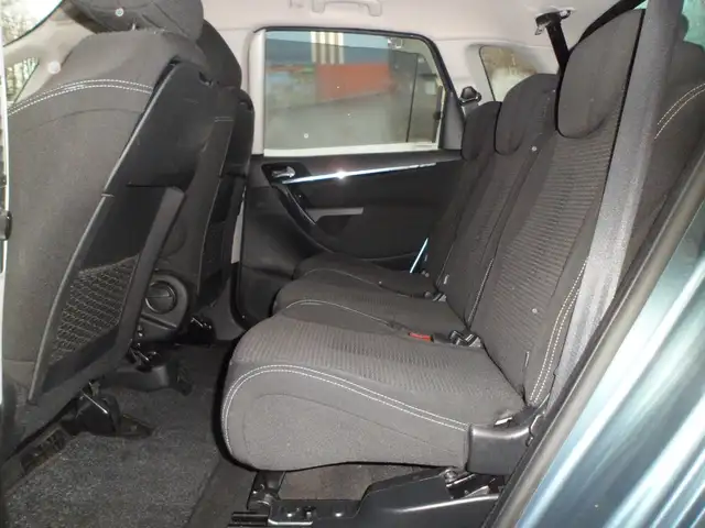 Citroen C4 Picasso view 13