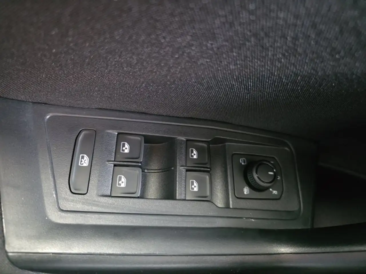 Volkswagen T-Roc Life 2,0TDI DSG Navi/LED/Alu/ACC/Parkas. **, миниатюра 22