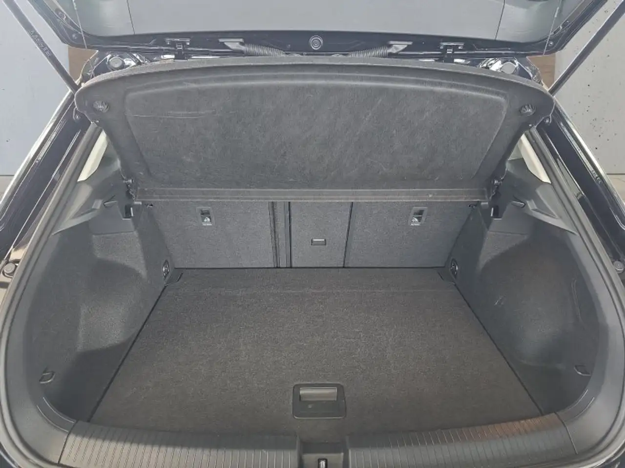 Volkswagen T-Roc Life 2,0TDI DSG Navi/LED/Alu/ACC/Parkas. **, миниатюра 17