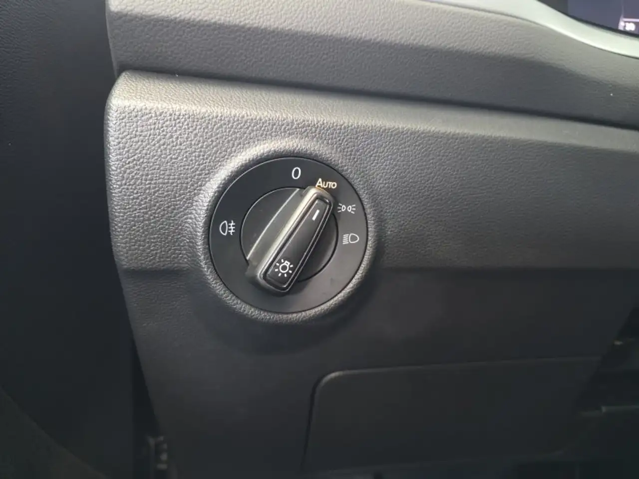 Volkswagen T-Roc Life 2,0TDI DSG Navi/LED/Alu/ACC/Parkas. **, миниатюра 20