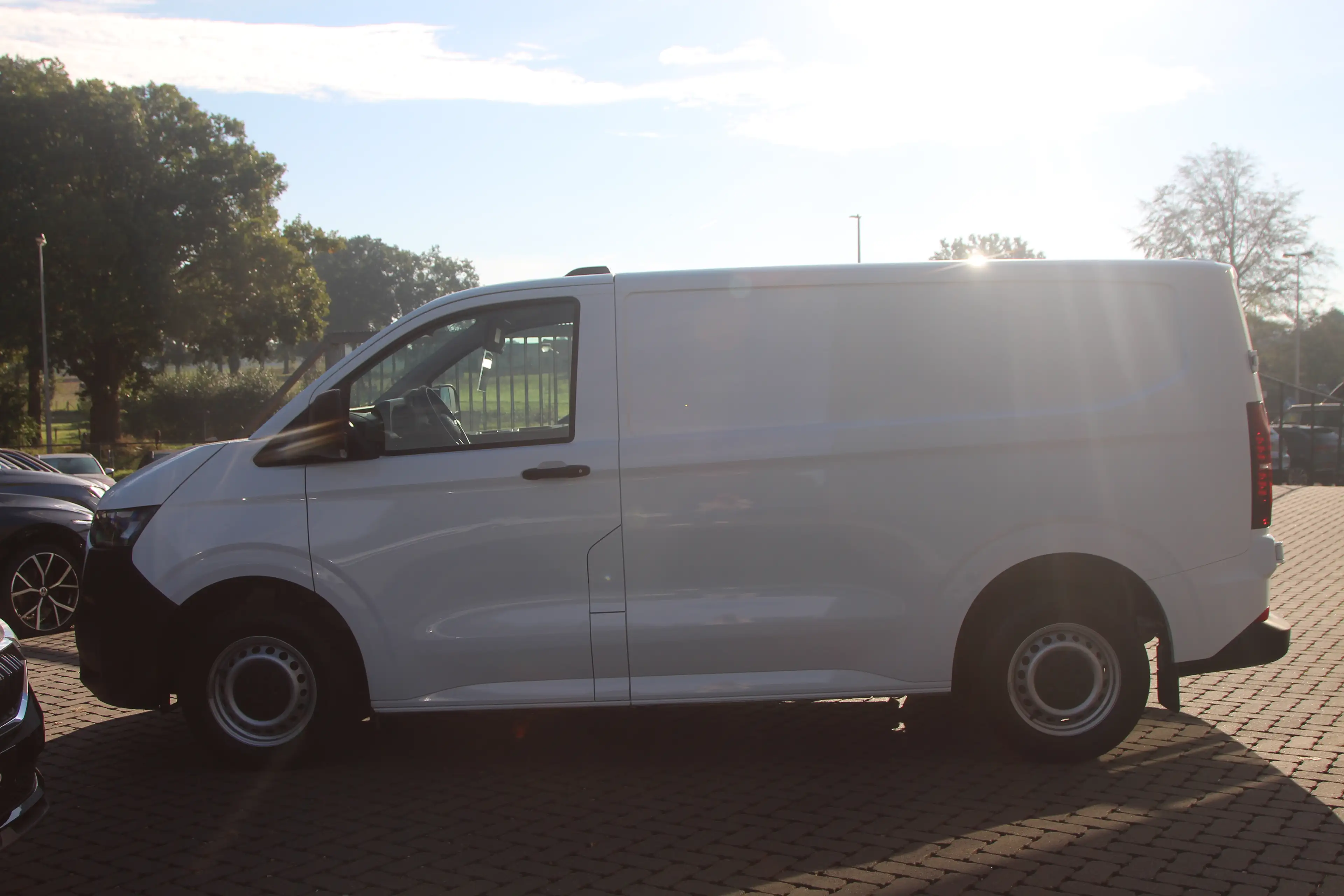 Volkswagen Transporter 2.0TDI - 31.790KM - 2025 — photo 9
