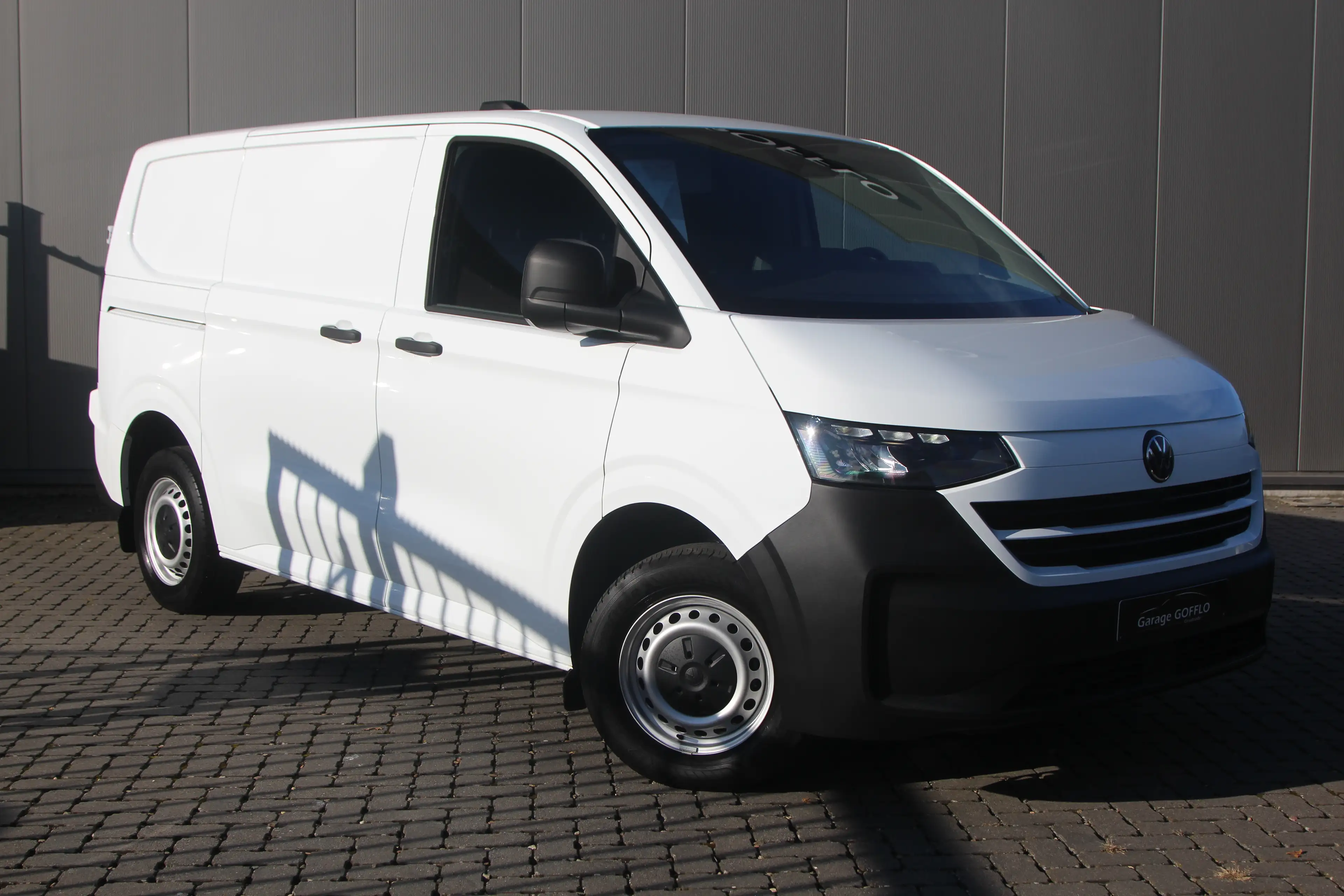 Volkswagen Transporter 2.0TDI - 31.790KM - 2025 — photo 6