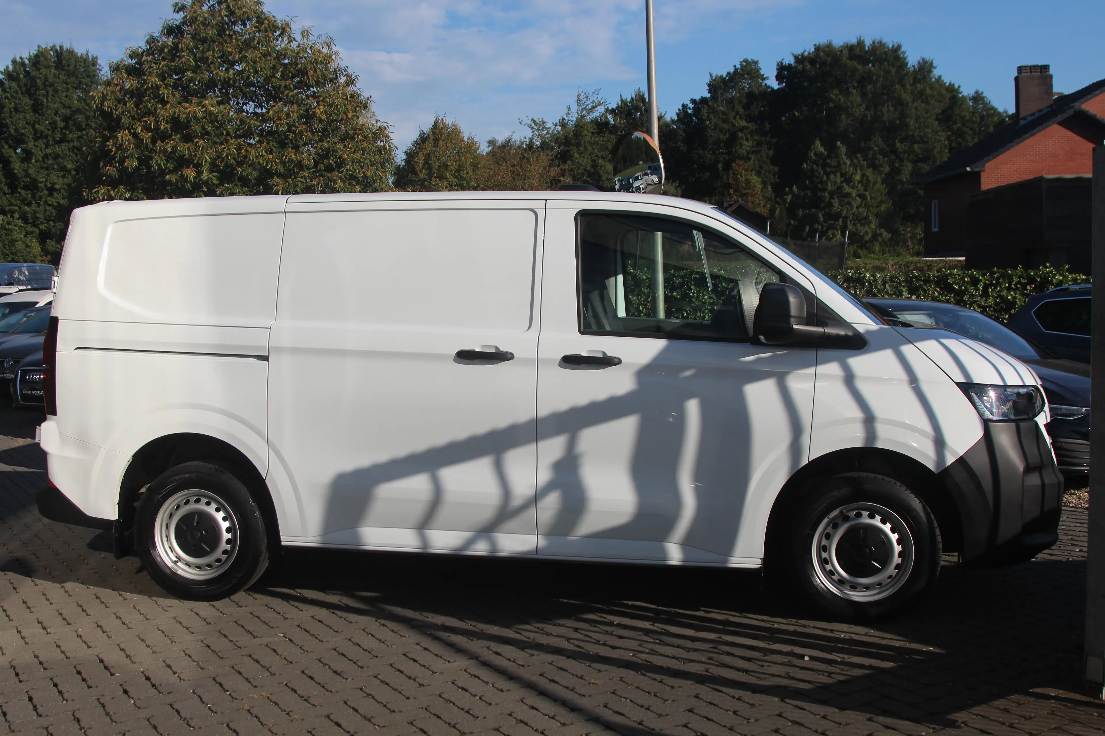 Volkswagen Transporter 2.0TDI - 31.790KM - 2025 — photo 4
