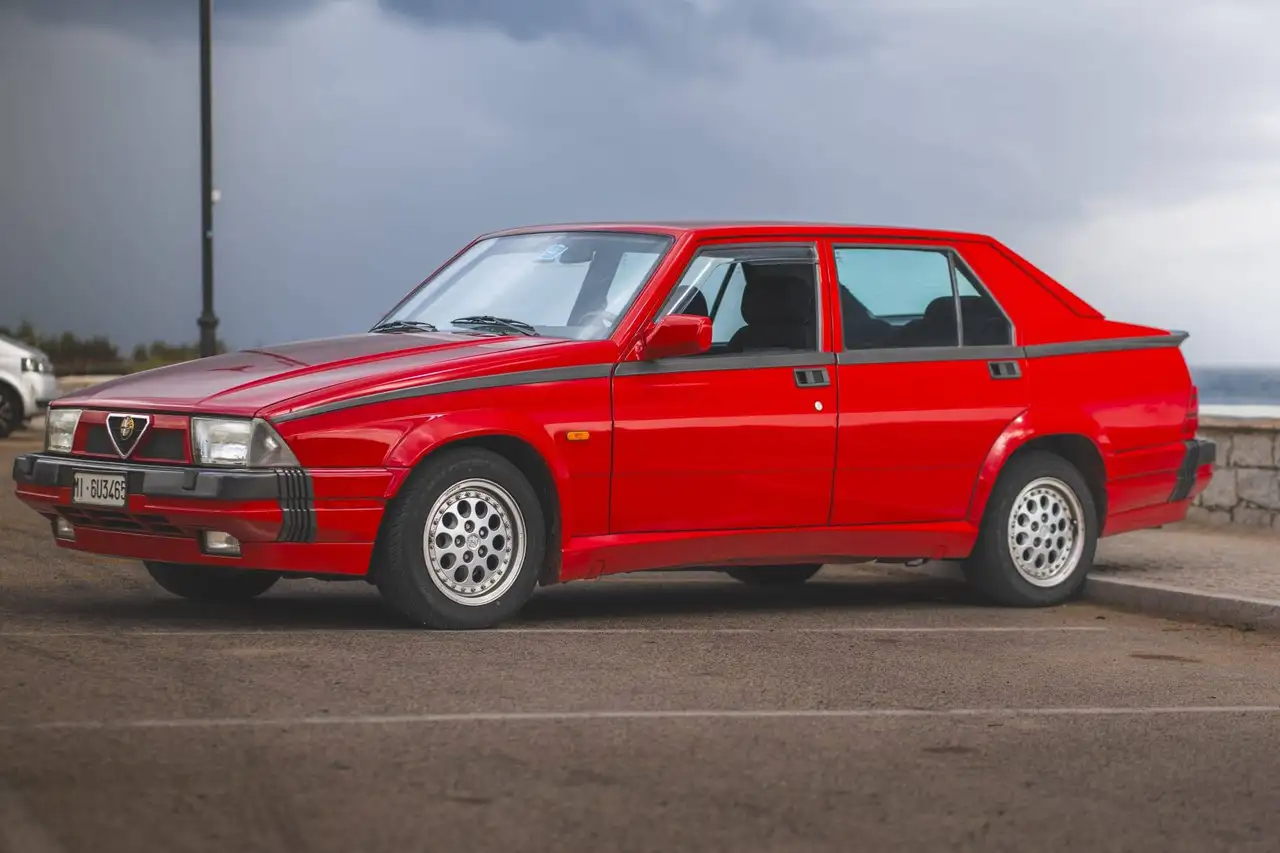 Alfa Romeo 75 1.8t Quadrifoglio Verde, foto 6