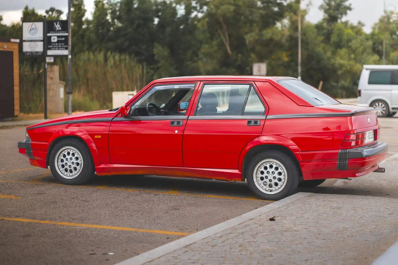 Alfa Romeo 75 1.8t Quadrifoglio Verde, foto 4