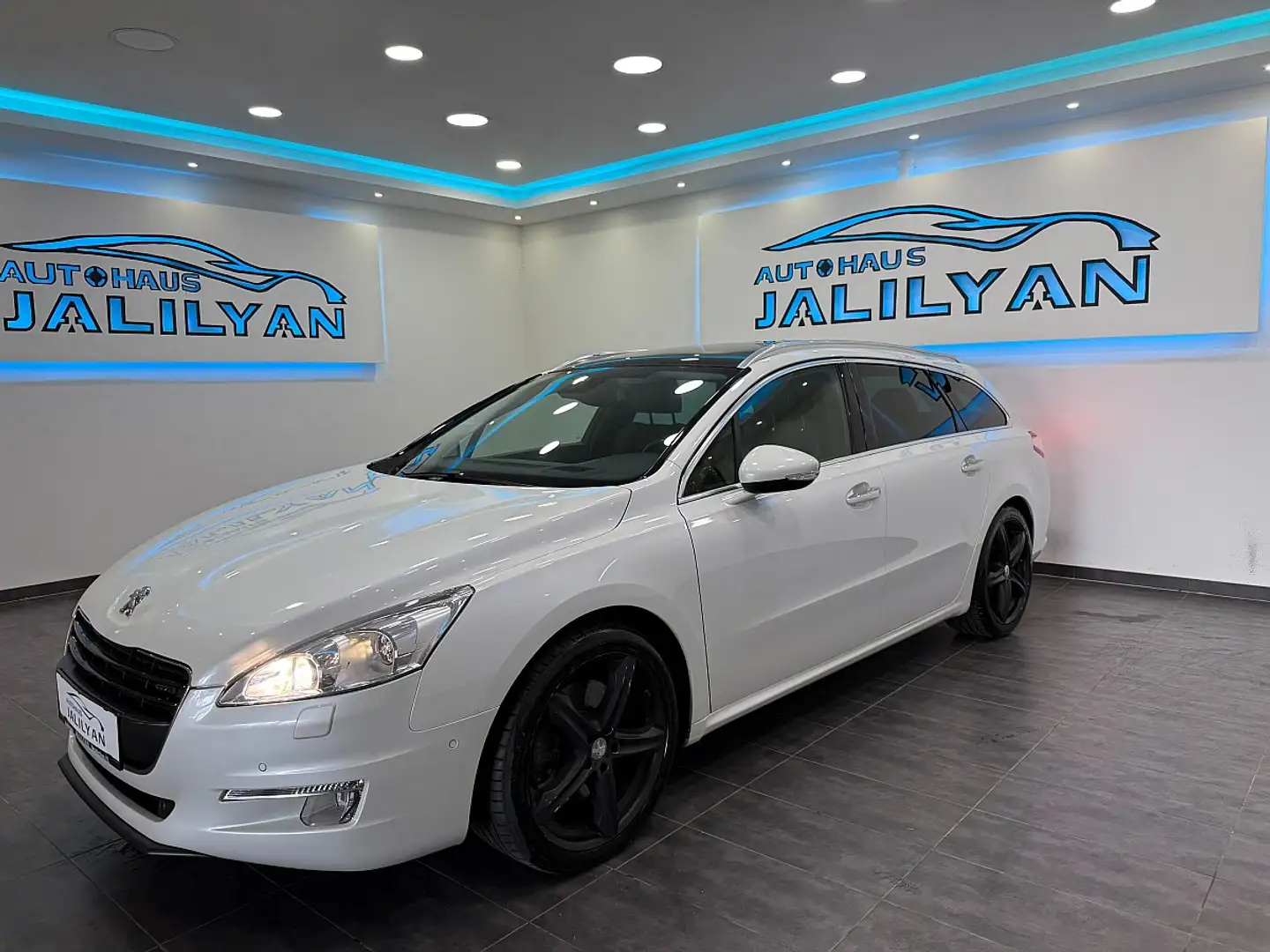 Peugeot 508 SW 2,2 HDI GT, HEAD UP, AHK, SHZ, TOP Blanc - 2