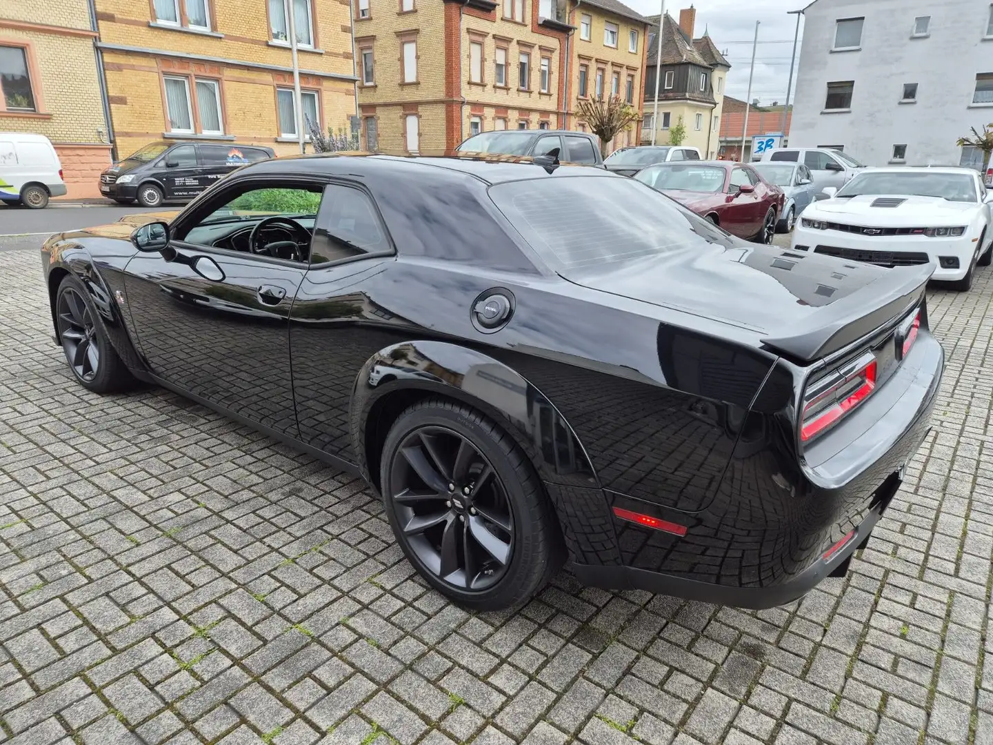 Dodge Challenger 6.4 V8 RT*20 ZOLL*BREM.BODYKIT Op.Voll Zwart - 2