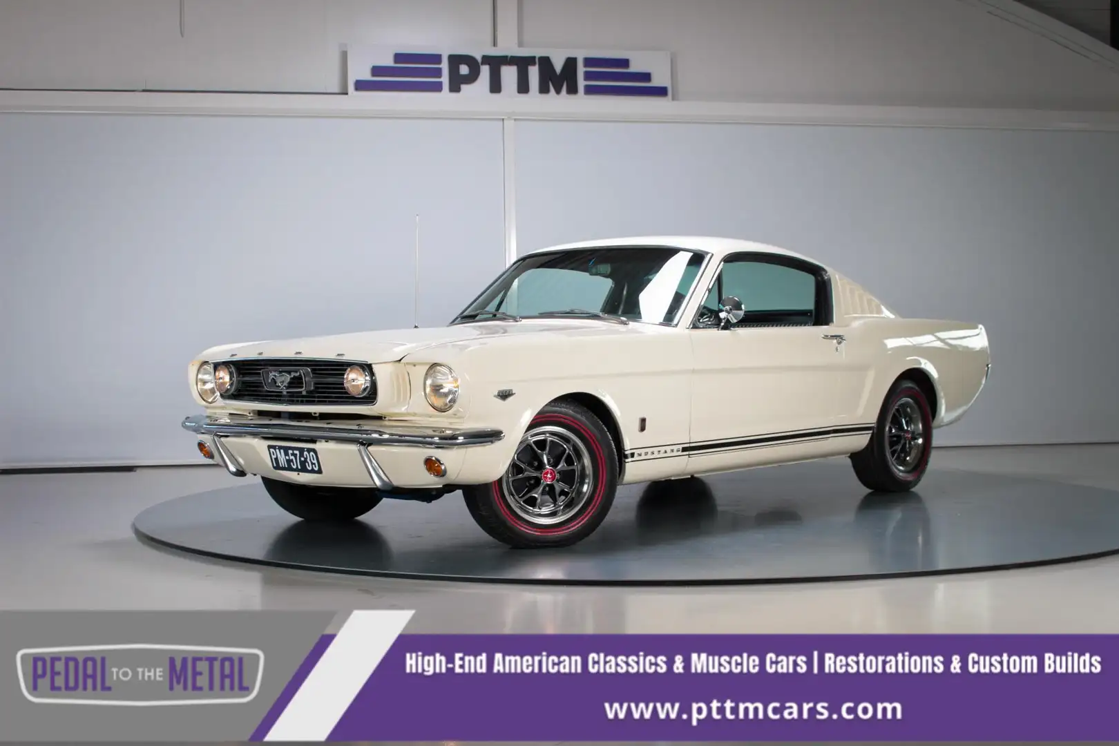Ford Mustang USA GT K-Code Fastback Blanc - 1