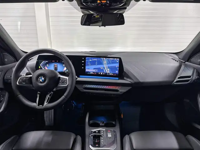 BMW 1 Series view 12