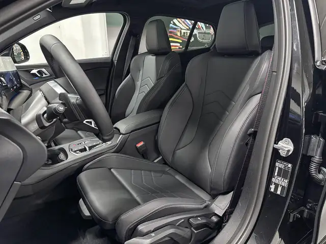 BMW 1 Series view 10
