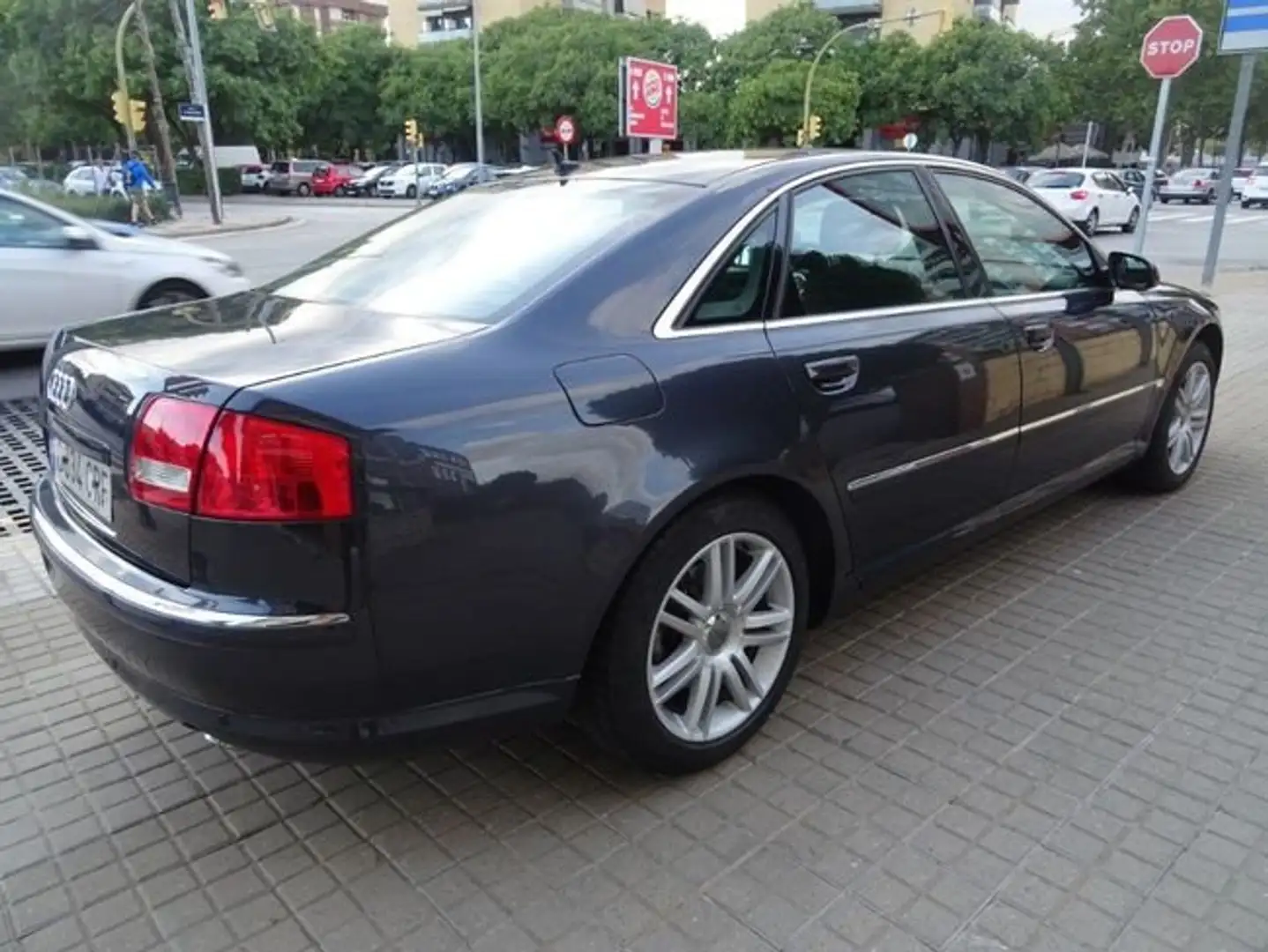 Audi A8 4.0 TDI Gris - 2