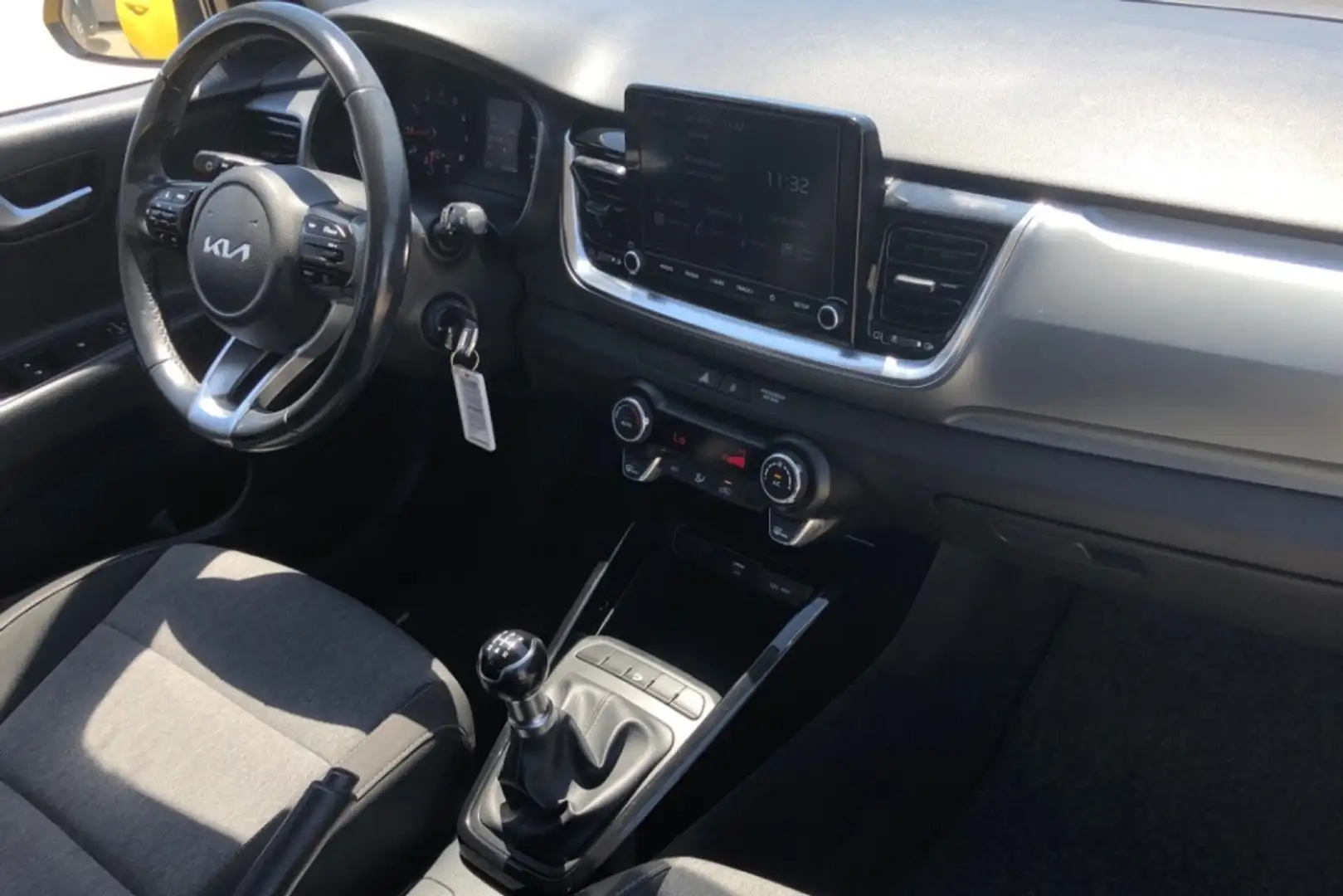 Kia Stonic 1.2 DPI 85CV GAS 5MT ACTIVE - 2