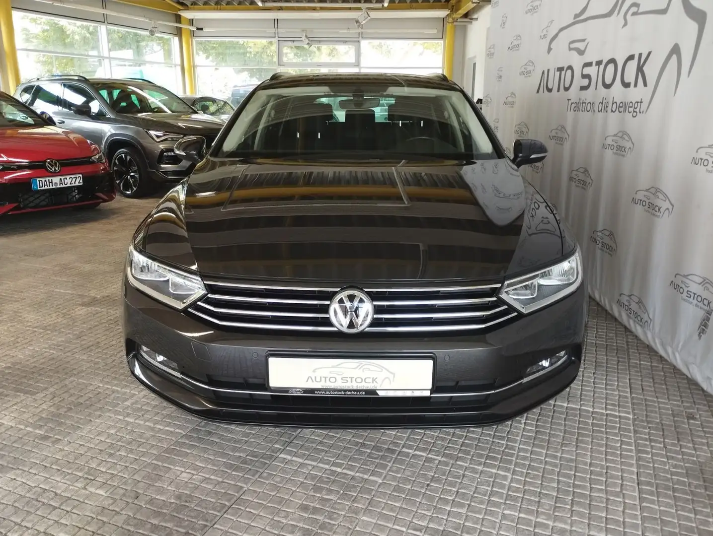 Volkswagen Passat Variant 1.4 TSI Comfortline Navi SH AHK Grau - 2