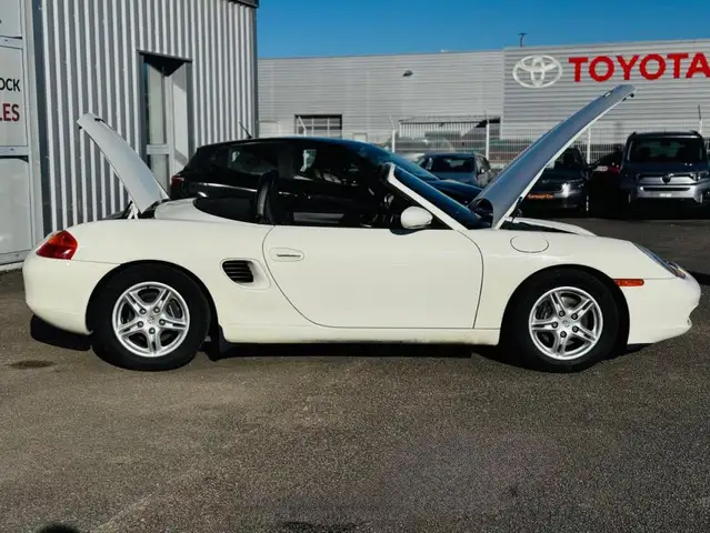 Porsche Boxster view 8