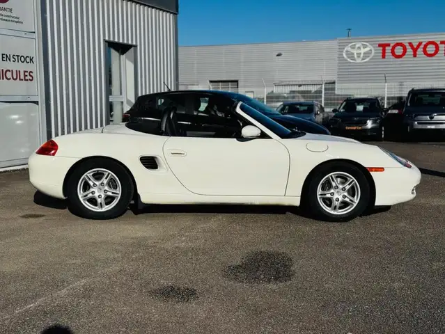Porsche Boxster view 7