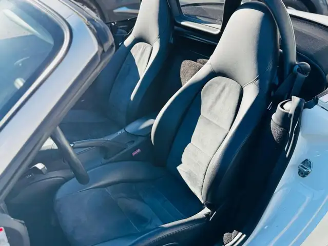Porsche Boxster view 17