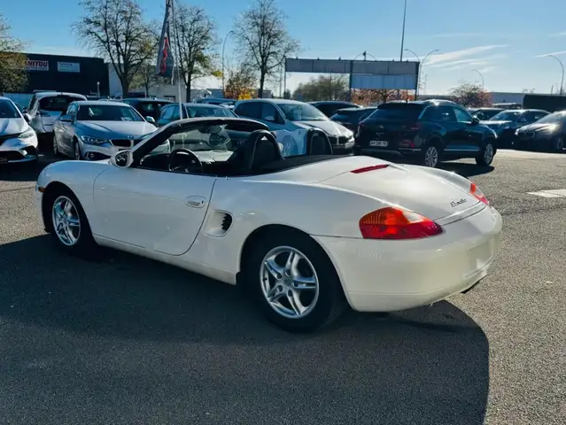 Porsche Boxster view 9
